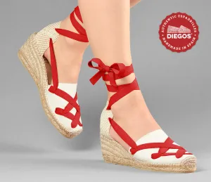 Alpargatas clásicas cordones Lola cuña alta marfil
