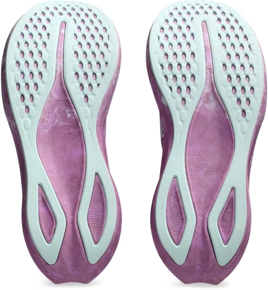 ASICS Women's Noosa Tri 16 Sneaker