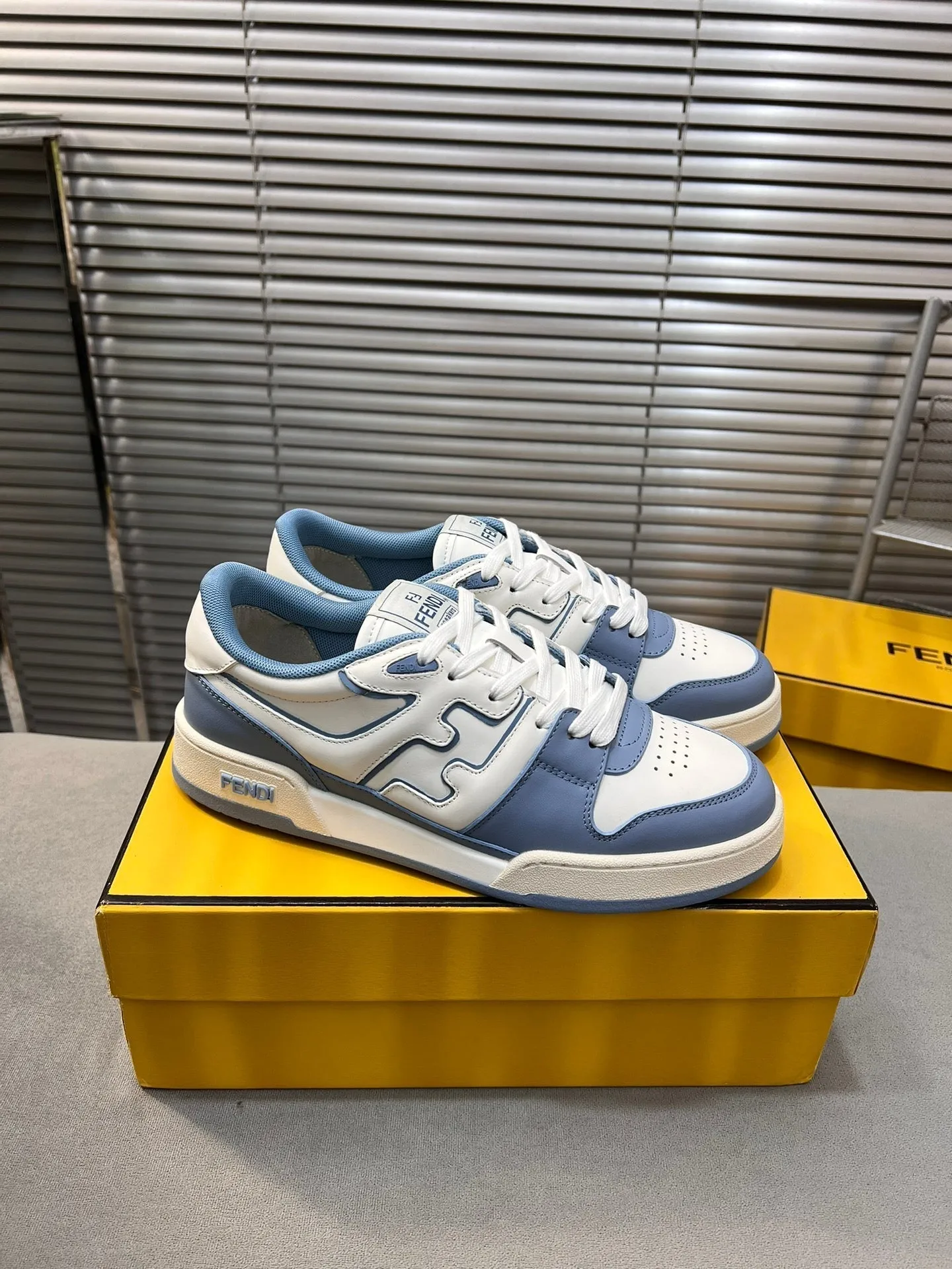 BLUE FENDI MIX IN FENDI LOW MATCH MESH All-in-one Final hours CALFSKIN CERULEAN TOPS AND WHITE