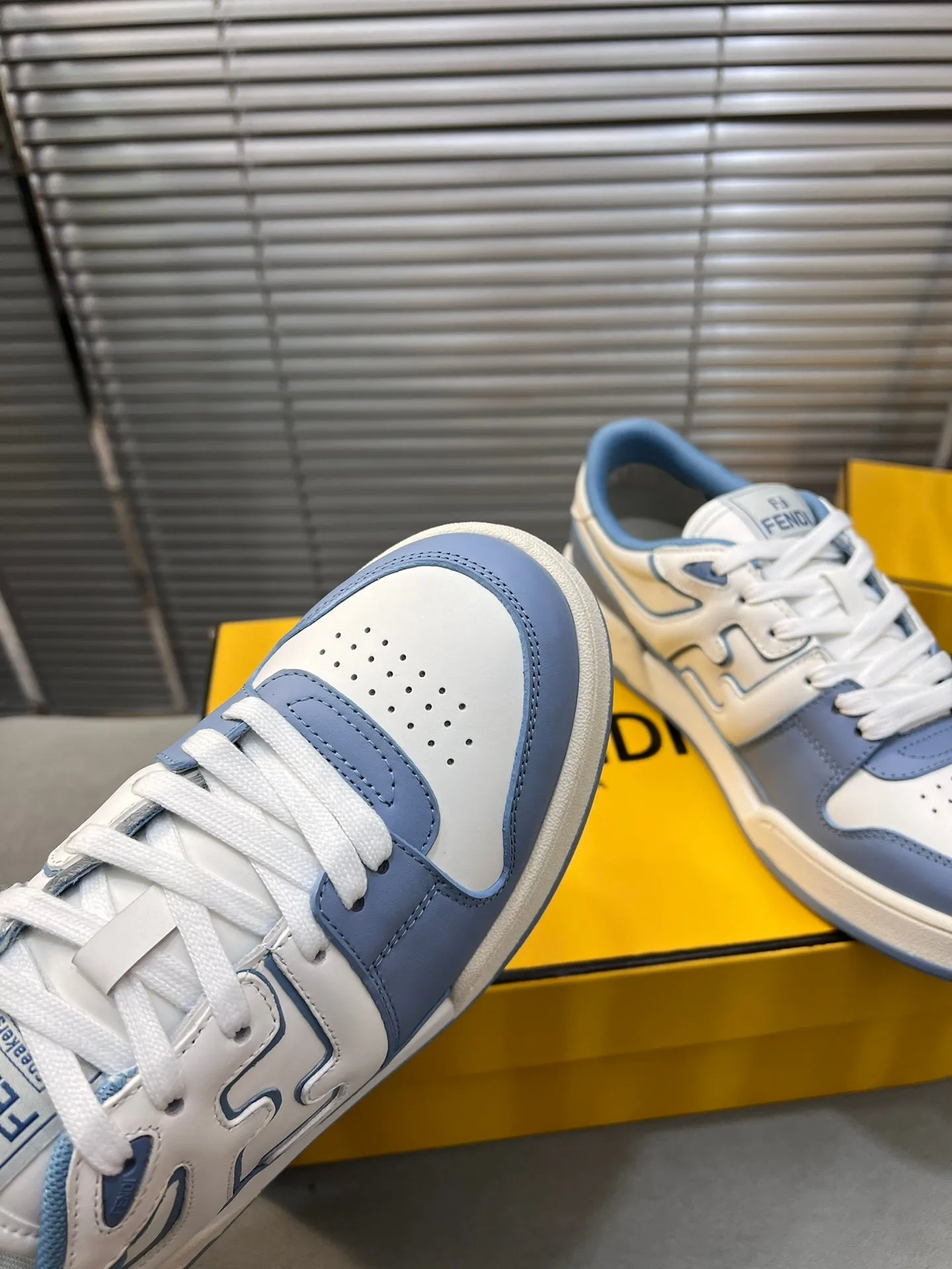 BLUE FENDI MIX IN FENDI LOW MATCH MESH All-in-one Final hours CALFSKIN CERULEAN TOPS AND WHITE