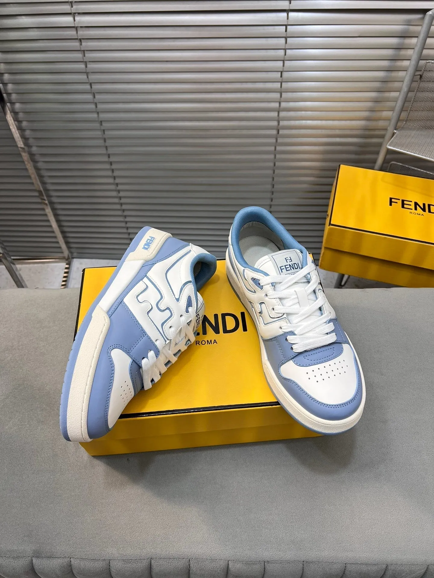 BLUE FENDI MIX IN FENDI LOW MATCH MESH All-in-one Final hours CALFSKIN CERULEAN TOPS AND WHITE