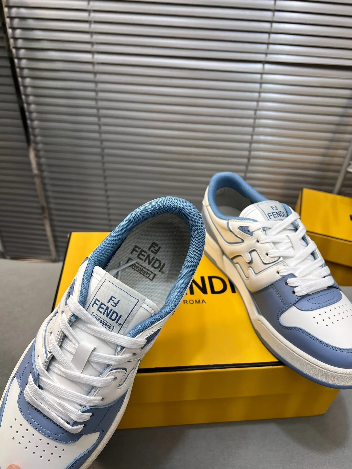 BLUE FENDI MIX IN FENDI LOW MATCH MESH All-in-one Final hours CALFSKIN CERULEAN TOPS AND WHITE