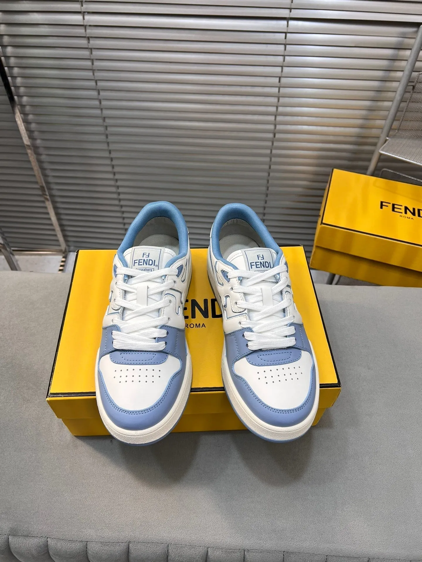 BLUE FENDI MIX IN FENDI LOW MATCH MESH All-in-one Final hours CALFSKIN CERULEAN TOPS AND WHITE