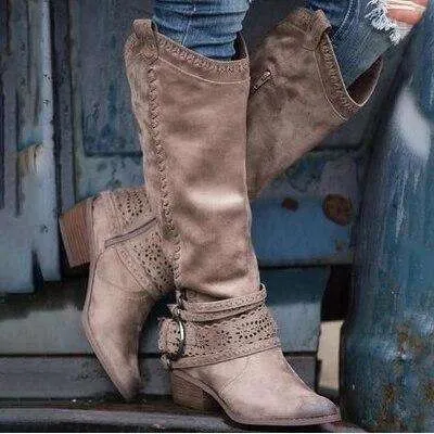 Comfortable and versatile orthopedic Boots