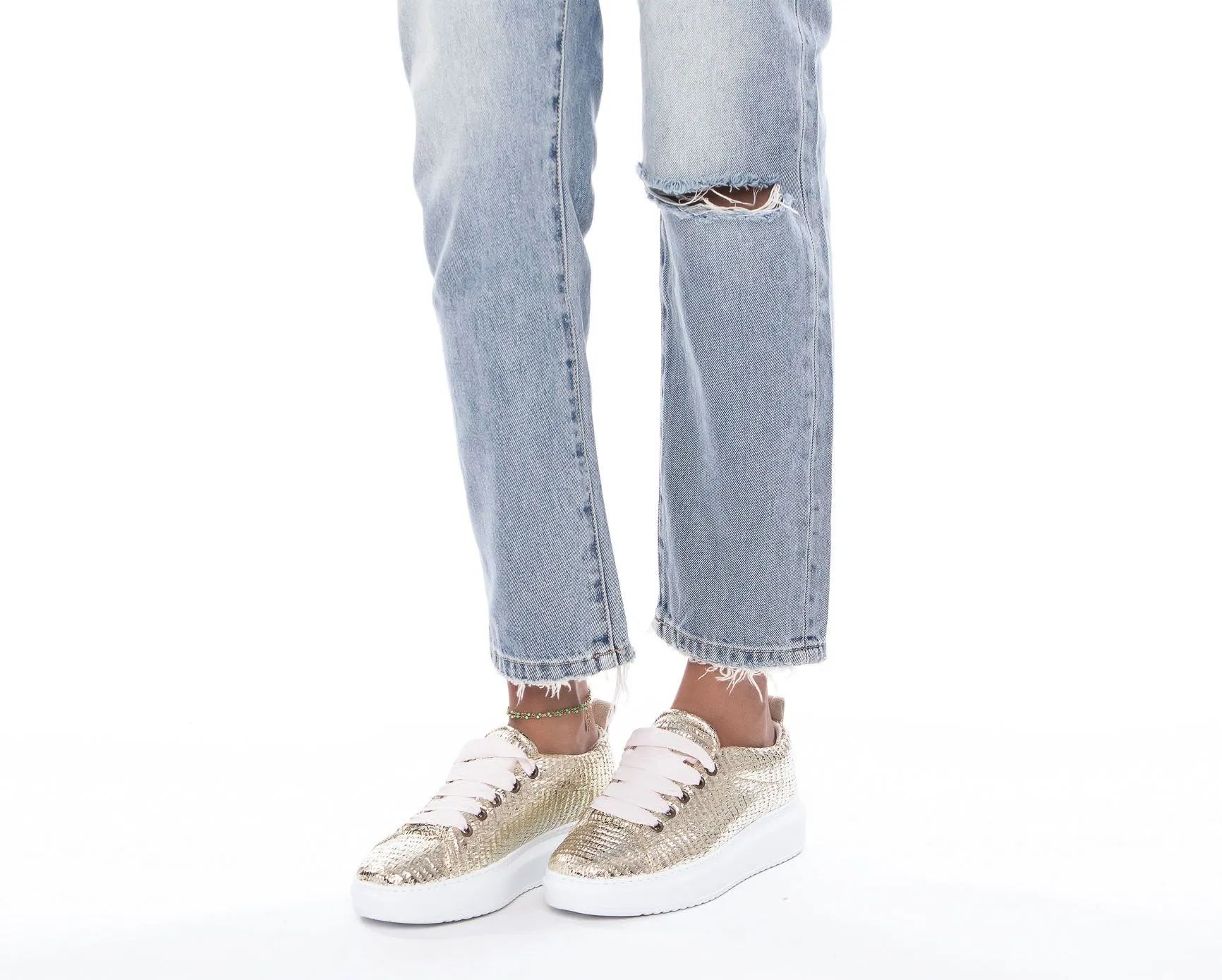 Get it before it's Los Extensive variety - Sneakers Platinum Angeles -