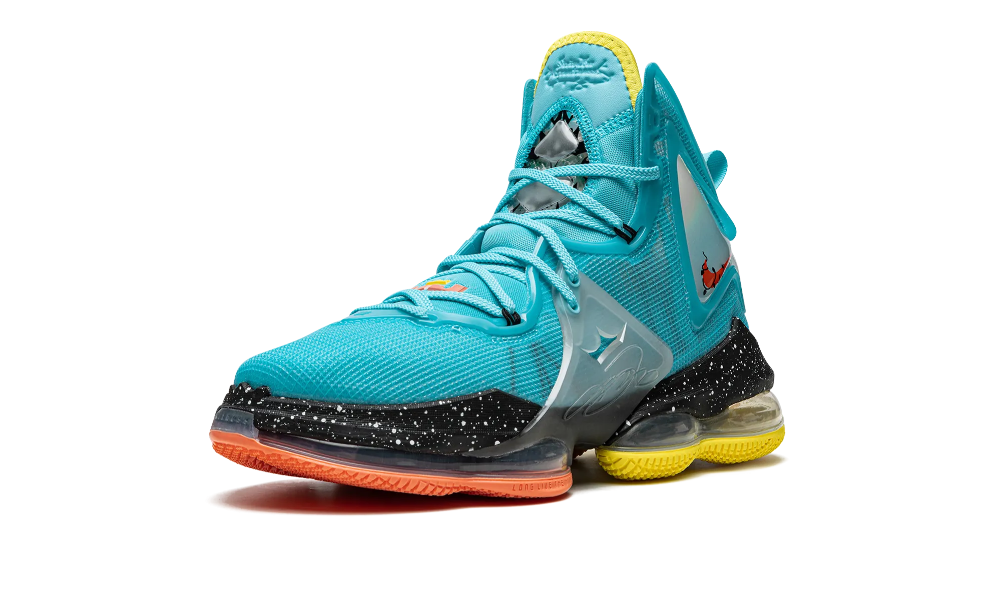 LeBron 19 "Christmas"