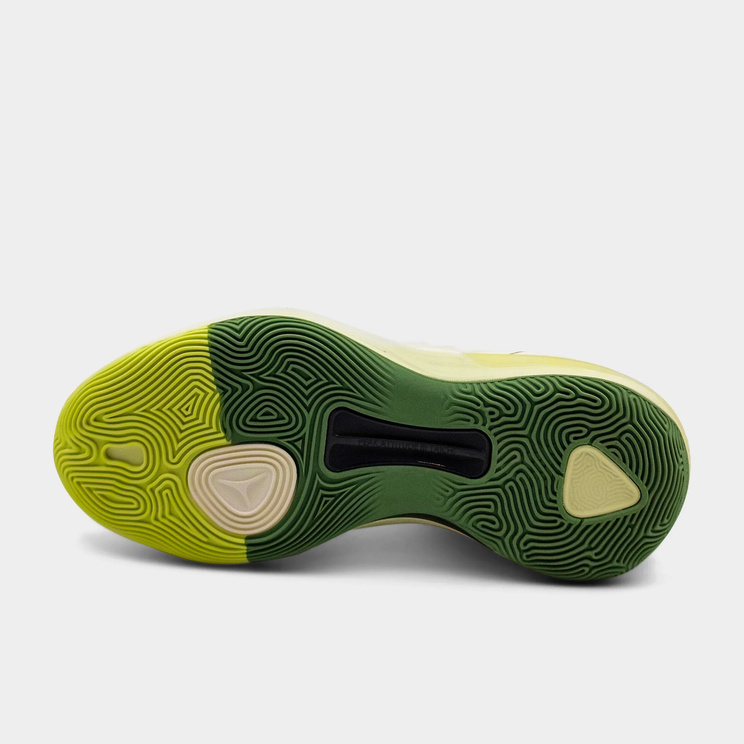 Men Basketball Shoe