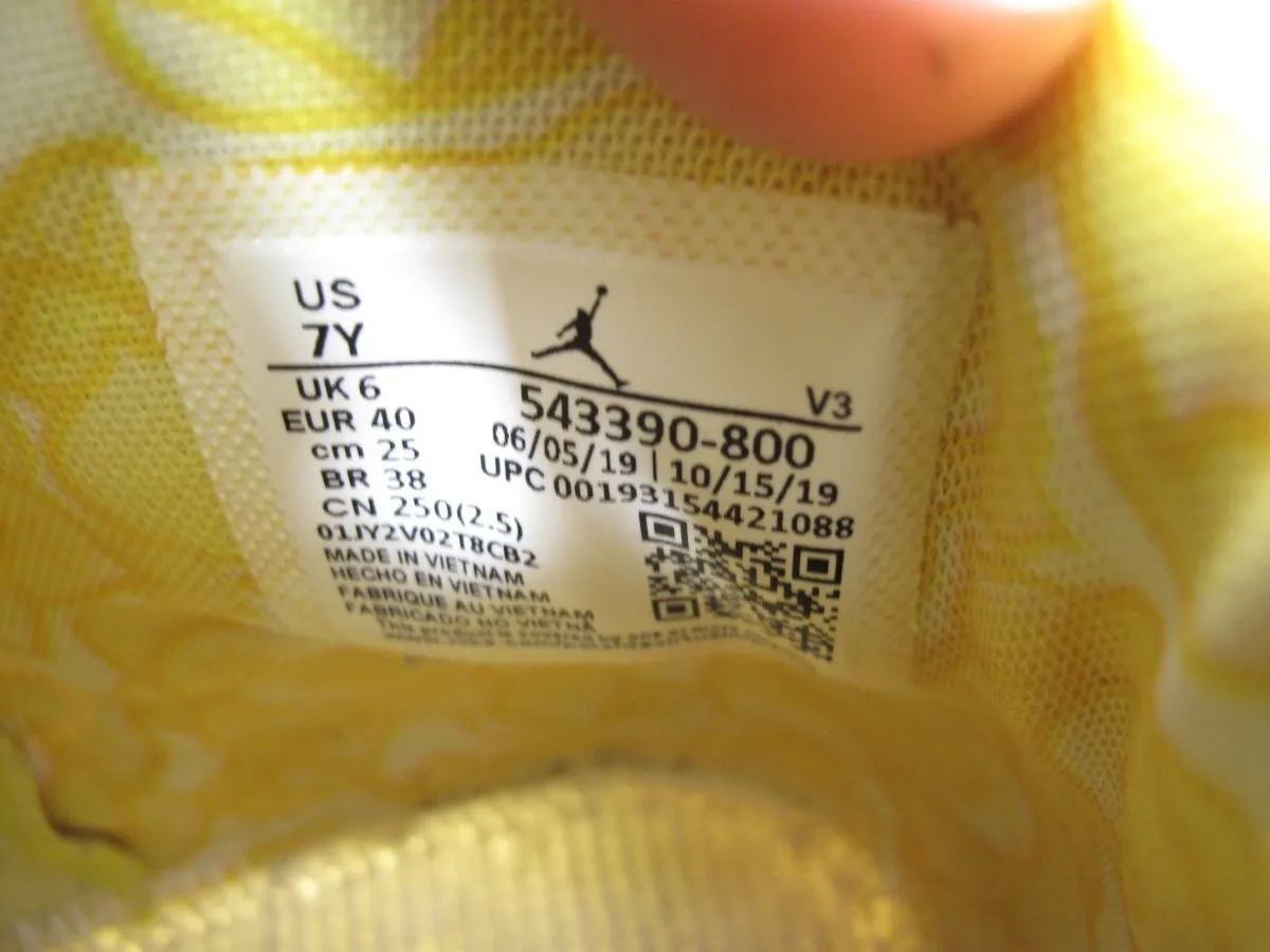Nike Air Jordan 6 543390-800 Dynamic Yellow Floral Youth Size 7Y Shoes