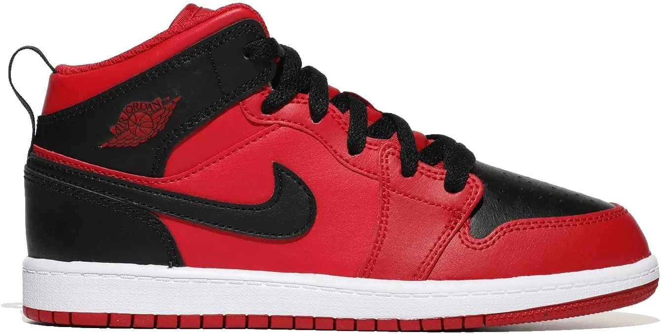 NIKE Boy's Basketball Shoe