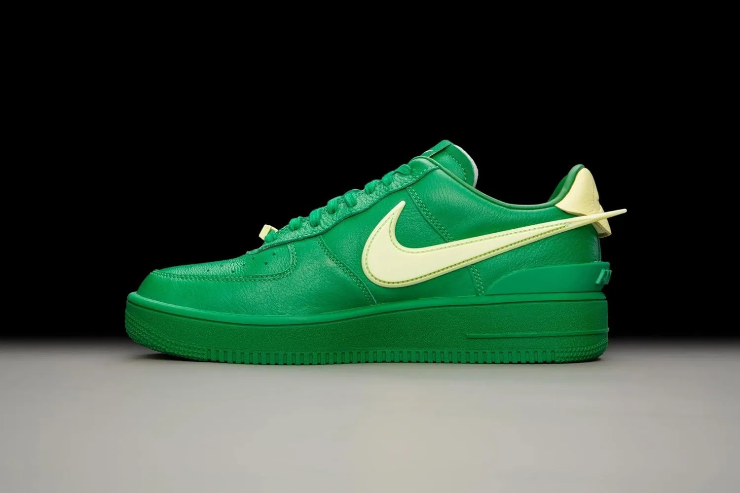 Nike Men's Air Force 1 React Basketball Shoe