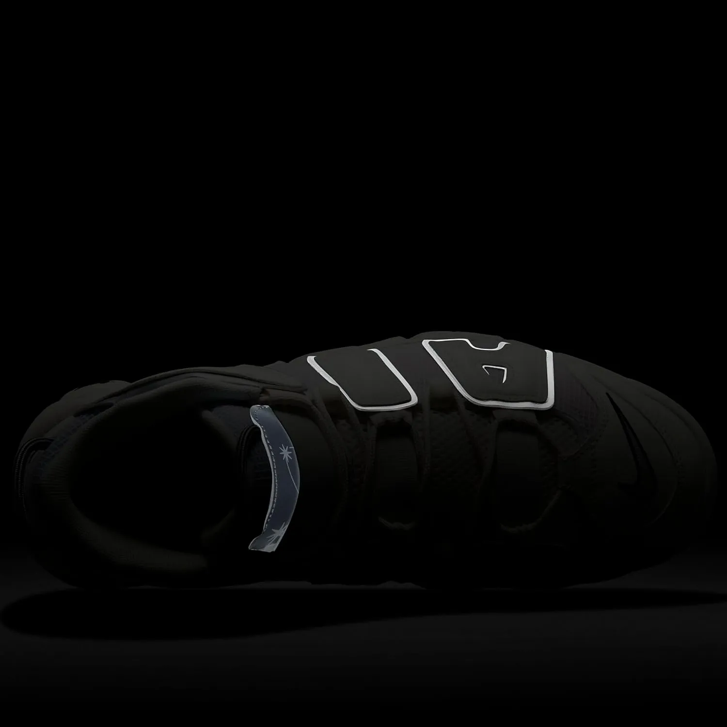Nike Men's Basketball Shoe