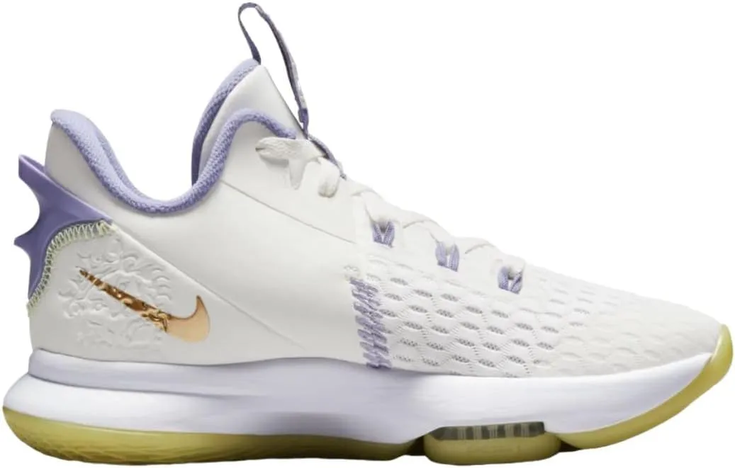 Nike Men's Basketball Shoe