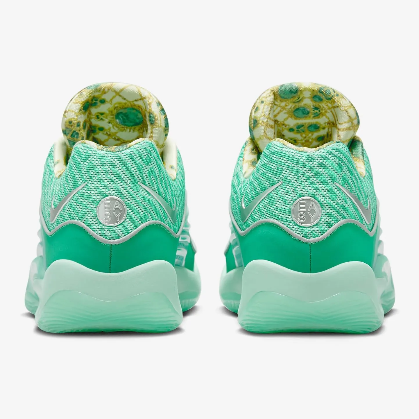 NIKE Men's Basketball Shoe
