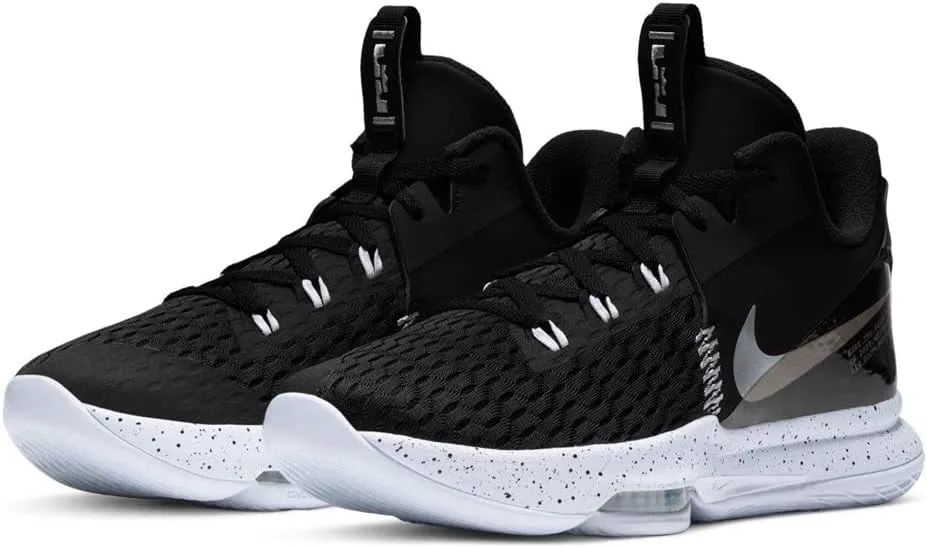 Nike Men's Basketball Shoe