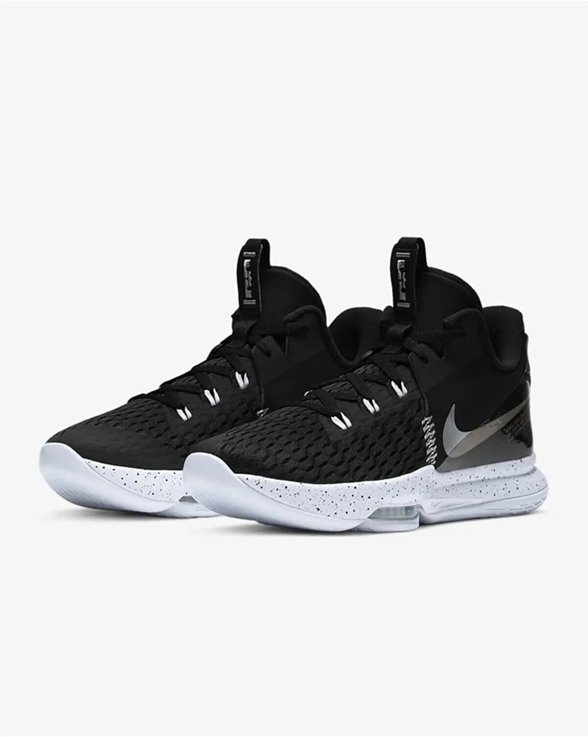 Nike Men's Basketball Shoe