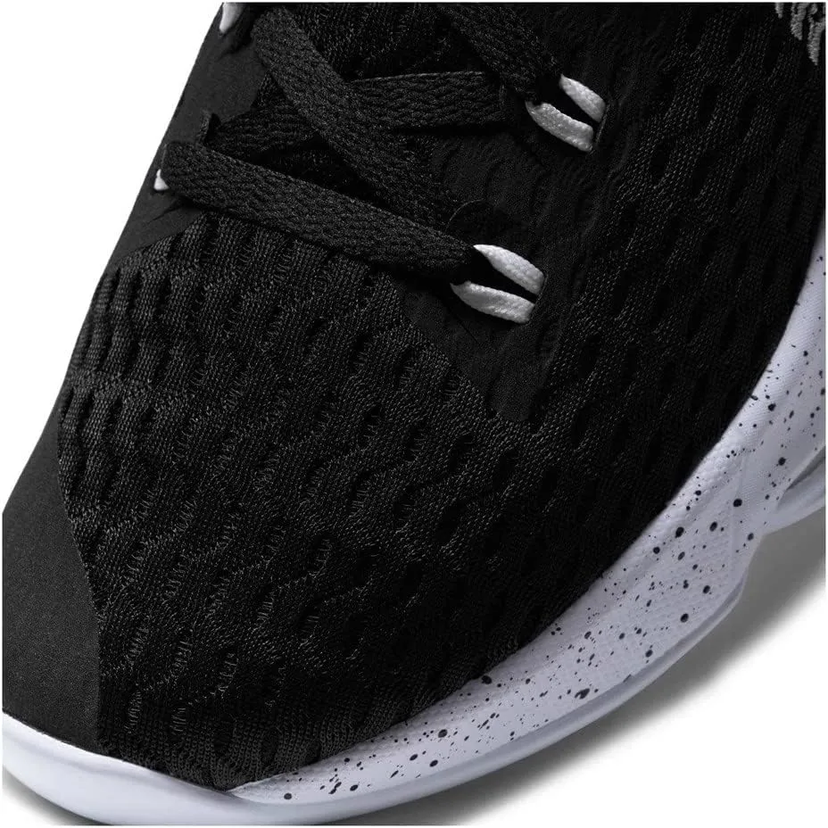 Nike Men's Basketball Shoe