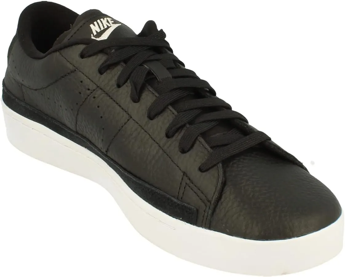 NIKE Men's Basketball Shoe