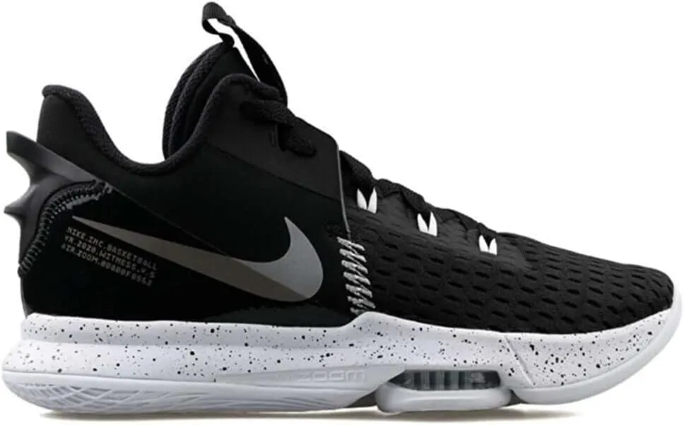 Nike Men's Basketball Shoe
