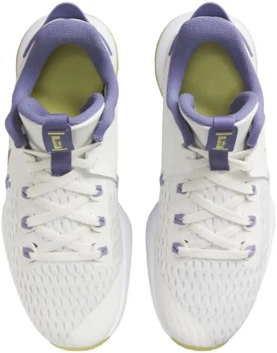 Nike Men's Basketball Shoe