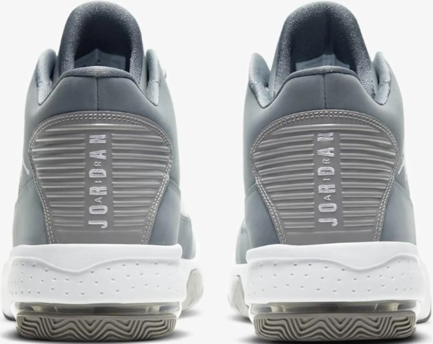 NIKE Men's Basketball Shoe