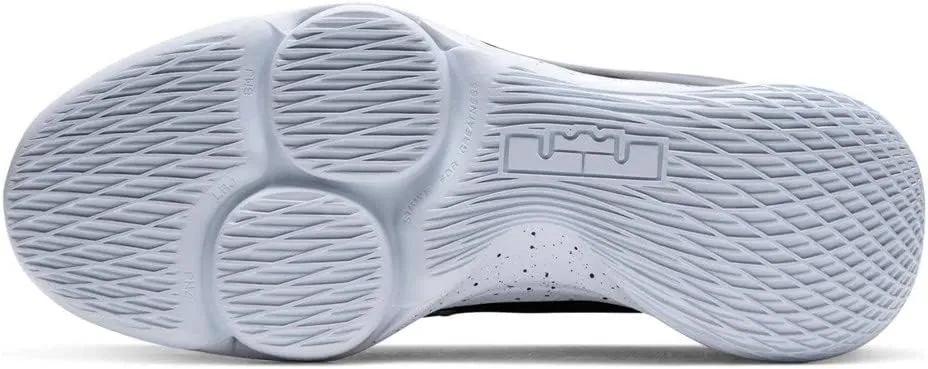 Nike Men's Basketball Shoe