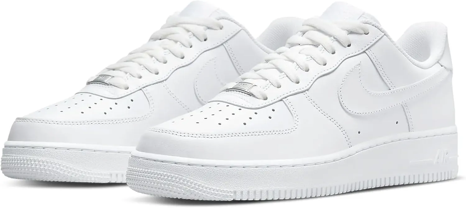 Nike Men's Basketball Shoe