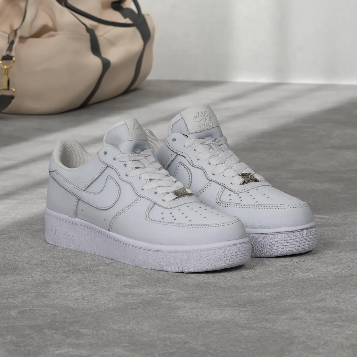 Nike Men's Basketball Shoe