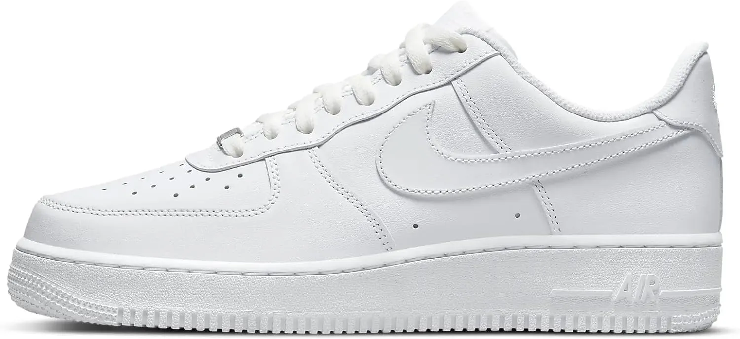Nike Men's Basketball Shoe