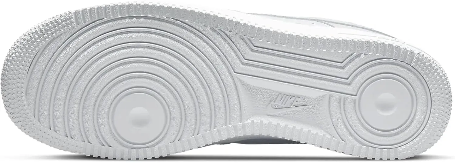 Nike Men's Basketball Shoe