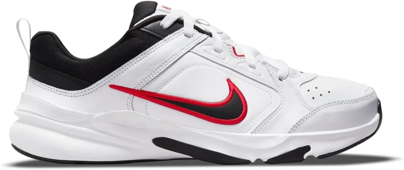 NIKE Men's Sneaker