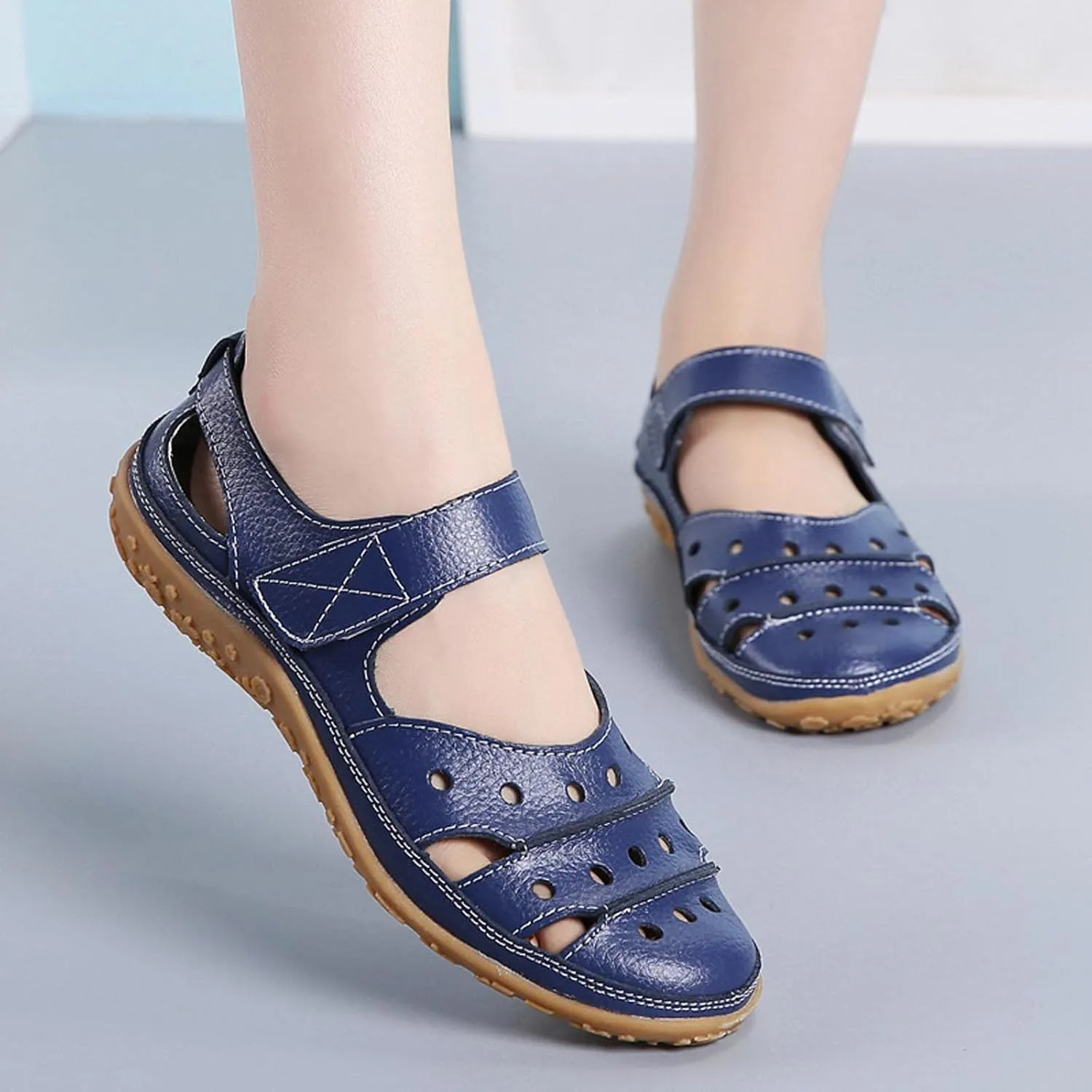 oiangi Womens Sandals Comfortable Wedge Sandals Summer Casual Hollow Hole Closed Toe Hook and Loop Sandals Lightweight Outdoor Non-Slip Ladies Shoes