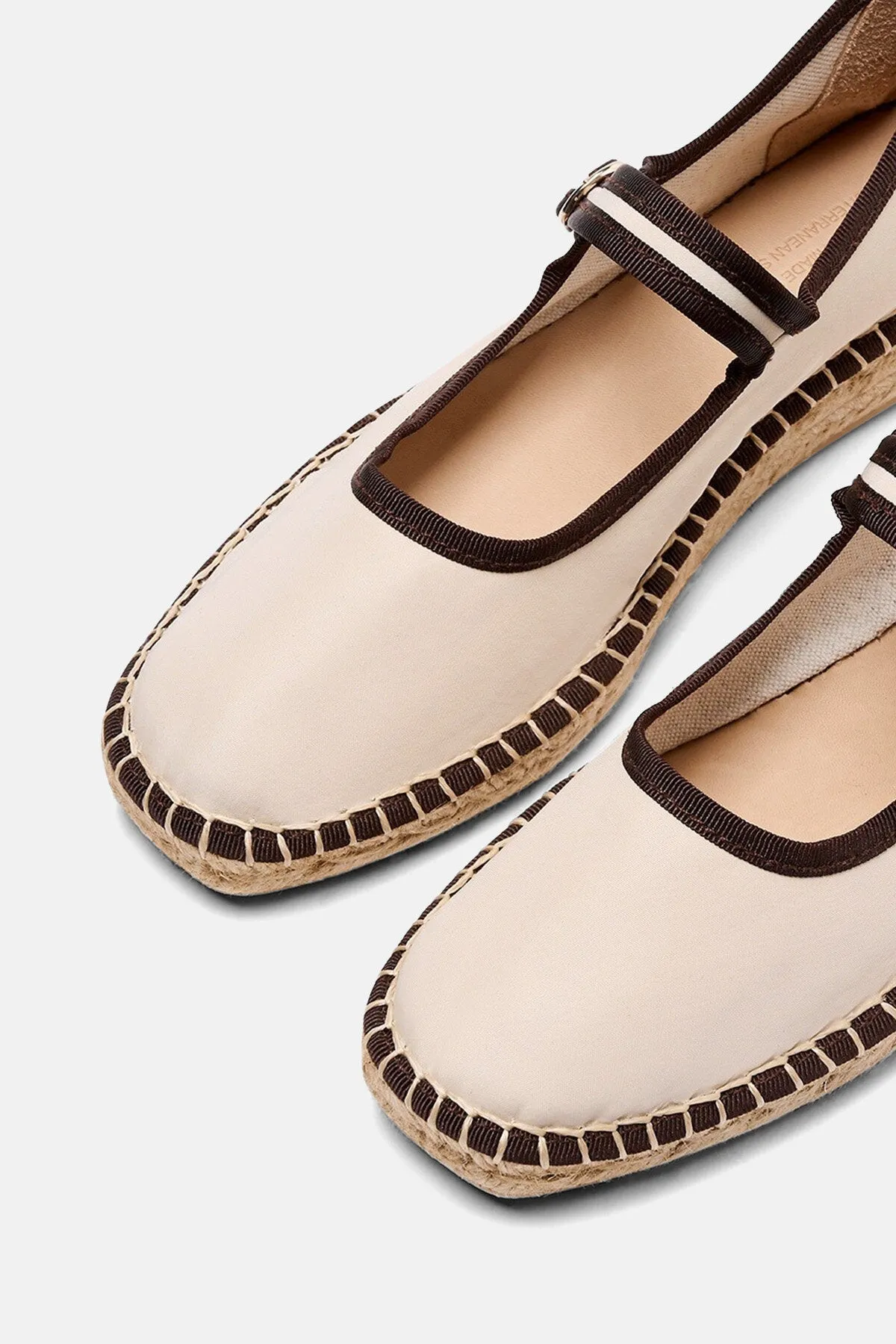 Peonia Ecru Brown Shoes