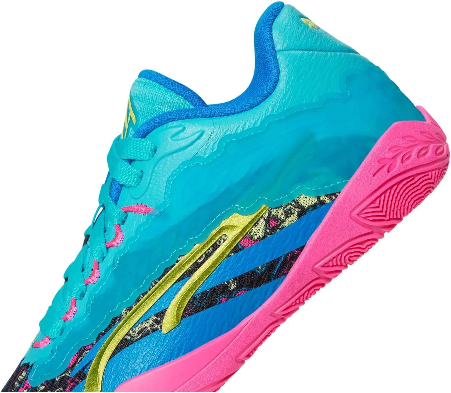 PUMA Women's Stewie 3 Basketball Shoes Sneaker
