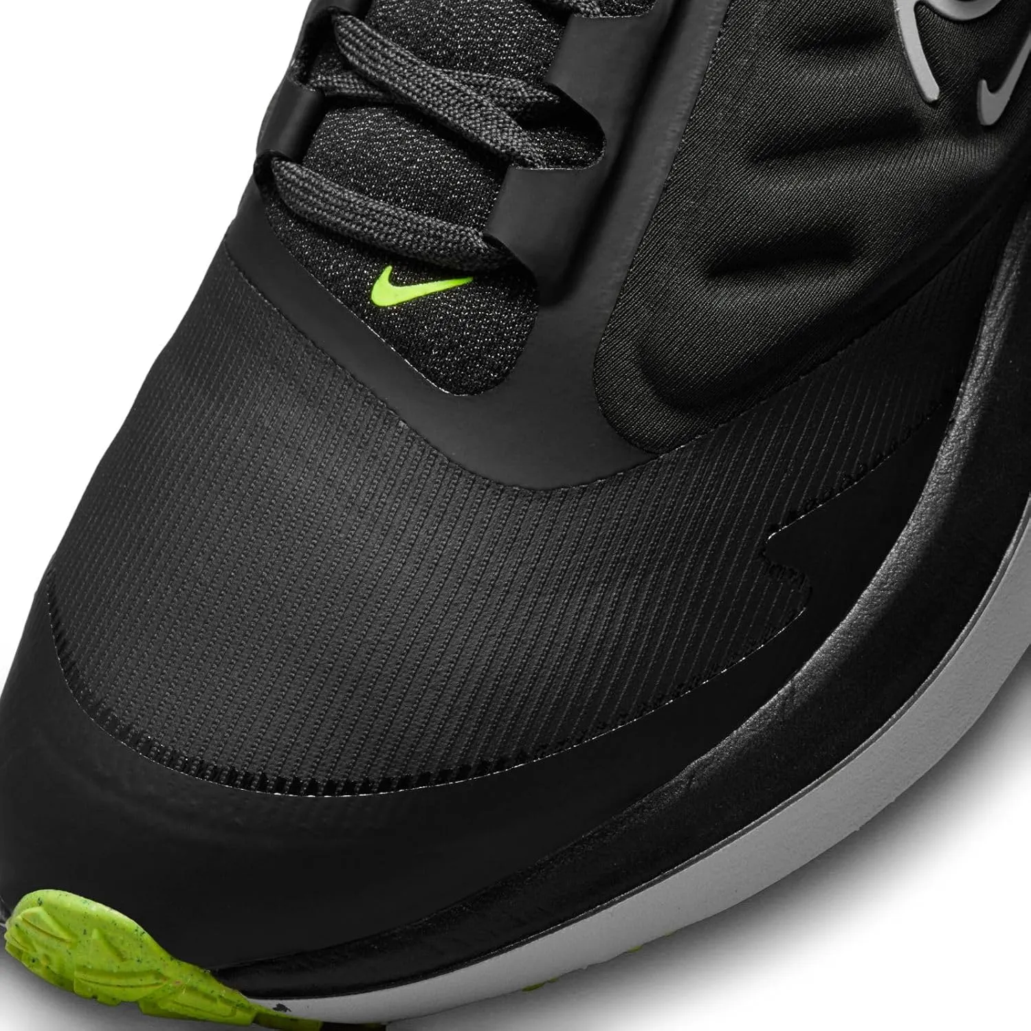 Women's Air Winflo 9 Shield Sneaker