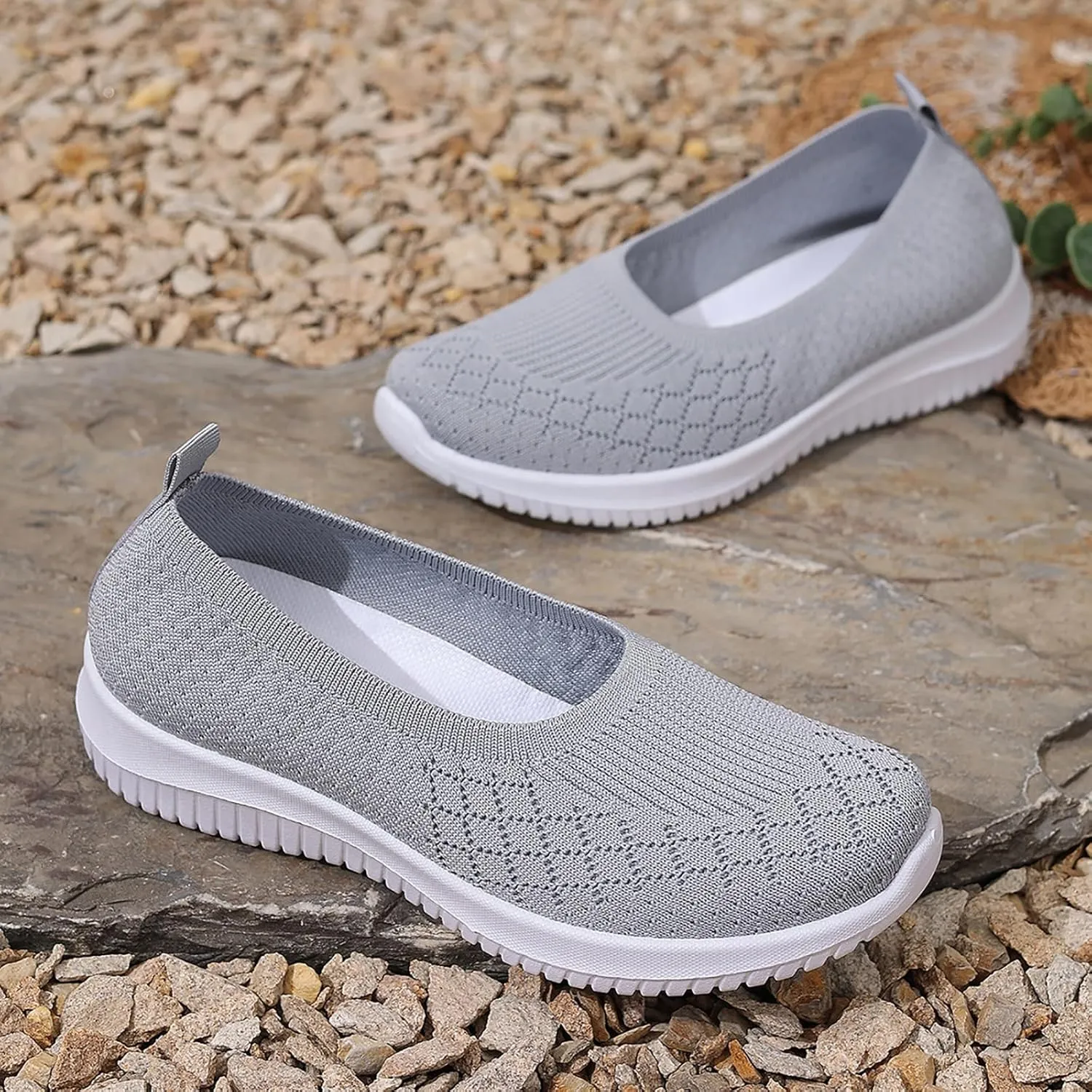 Women’s Knitted Flat Walking Shoes Comfortable Slip On Mesh Lightweight Low Heel Sneakers Casual Soft Gym Nurse Work Mom Loafers