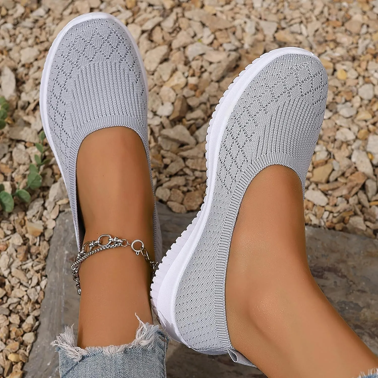 Women’s Knitted Flat Walking Shoes Comfortable Slip On Mesh Lightweight Low Heel Sneakers Casual Soft Gym Nurse Work Mom Loafers