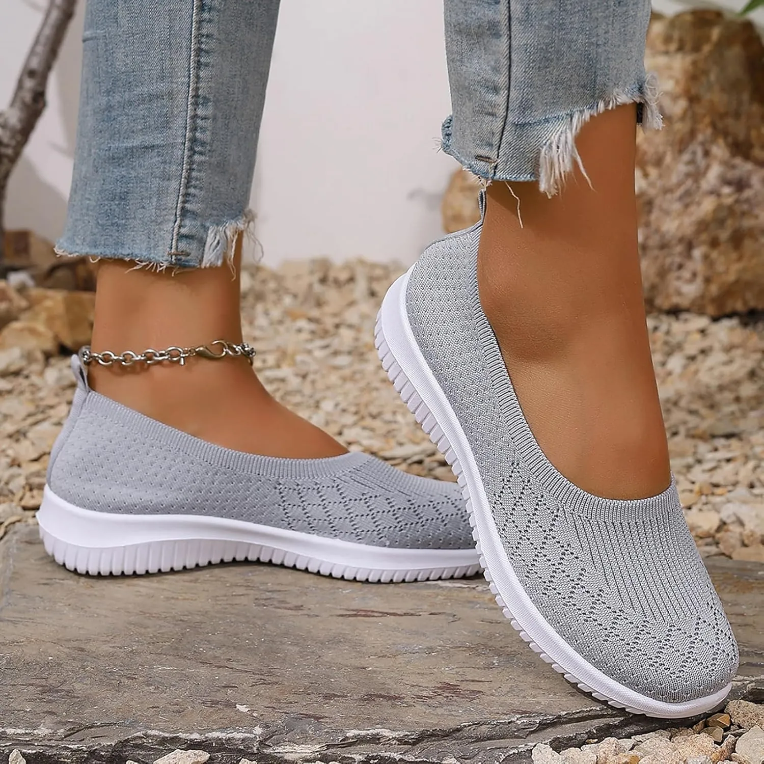Women’s Knitted Flat Walking Shoes Comfortable Slip On Mesh Lightweight Low Heel Sneakers Casual Soft Gym Nurse Work Mom Loafers
